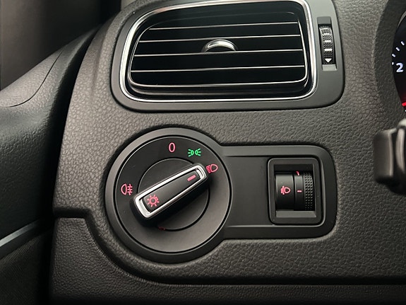 Volkswagen Polo 14 of 28