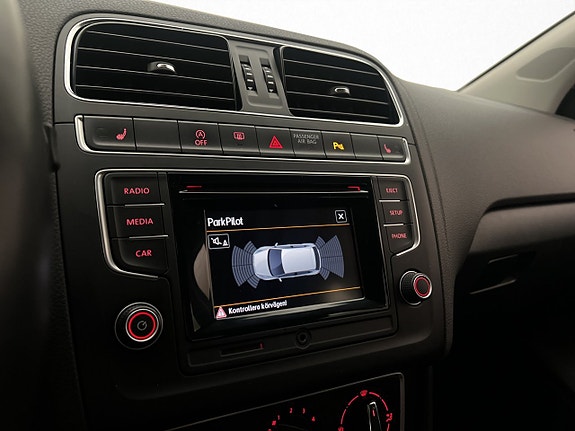 Volkswagen Polo 17 of 28
