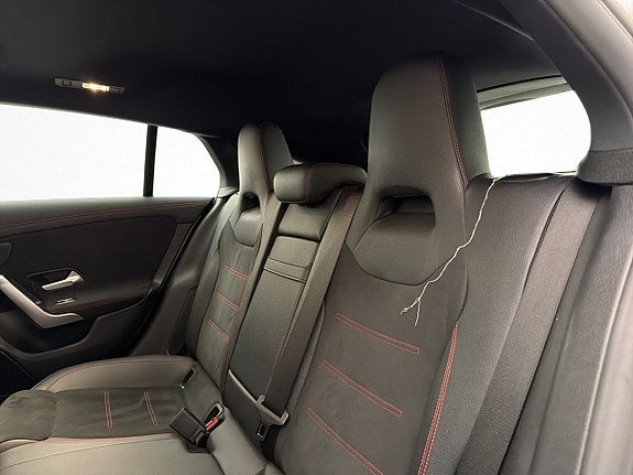 Mercedes-Benz CLA180 30 of 30
