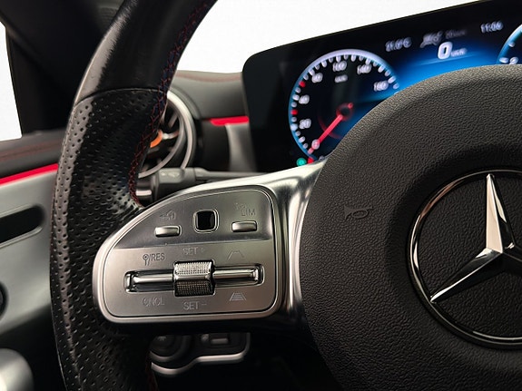 Mercedes-Benz CLA180 17 of 30