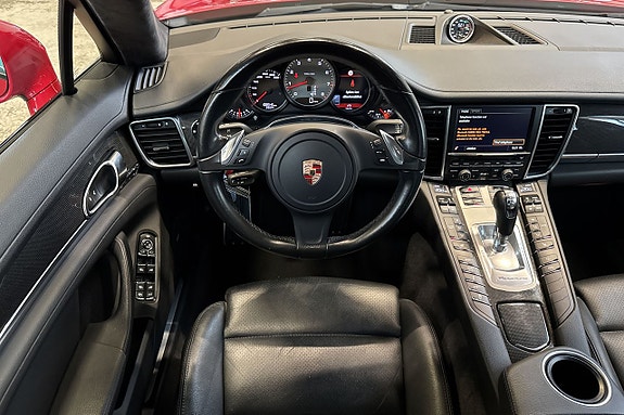Porsche Panamera 4S 15 of 27