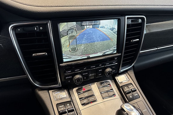 Porsche Panamera 4S 22 of 27