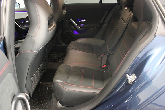 Mercedes-Benz CLA250 e 14 of 30
