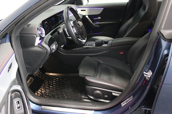 Mercedes-Benz CLA250 e 10 of 30