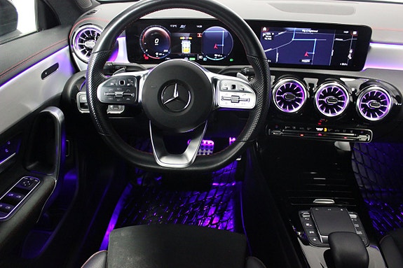 Mercedes-Benz CLA250 e 17 of 30