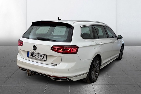 Volkswagen Passat 5 of 11