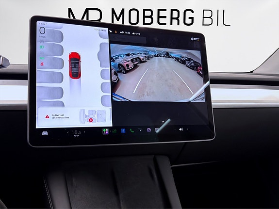 Tesla Model Y 19 of 21
