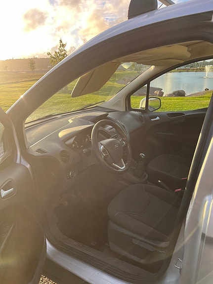 Ford Transit Courier 7 of 9
