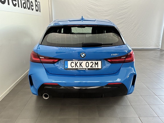 BMW 118i 12 of 14