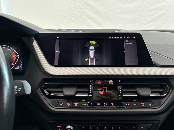 BMW 118i 9 of 14