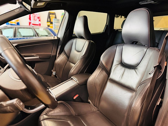 Volvo XC60 15 of 23