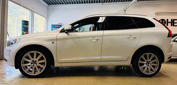 Volvo XC60 5 of 23