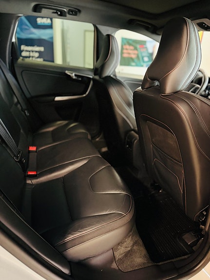 Volvo XC60 20 of 23