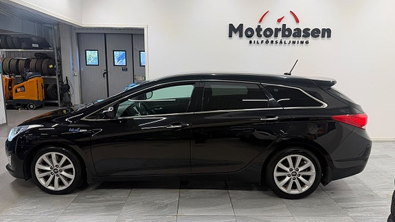 Hyundai i40 2 of 18