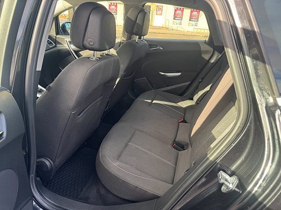 Opel Astra 13 of 14
