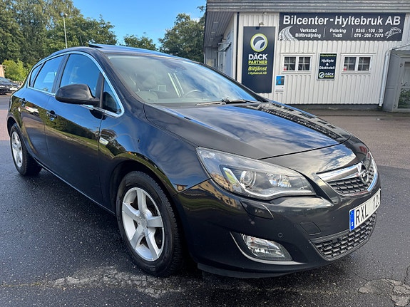 Opel Astra 2 of 14