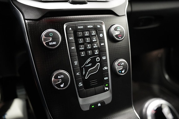 Volvo V40 13 of 21