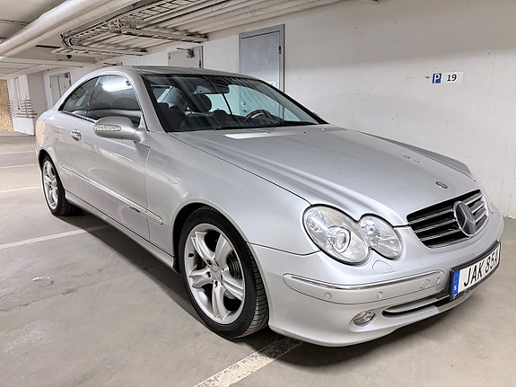 Mercedes-Benz CLK320 8 of 18