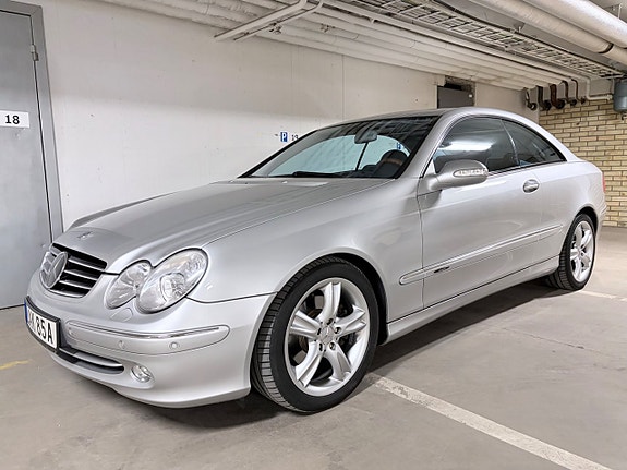 Mercedes-Benz CLK320