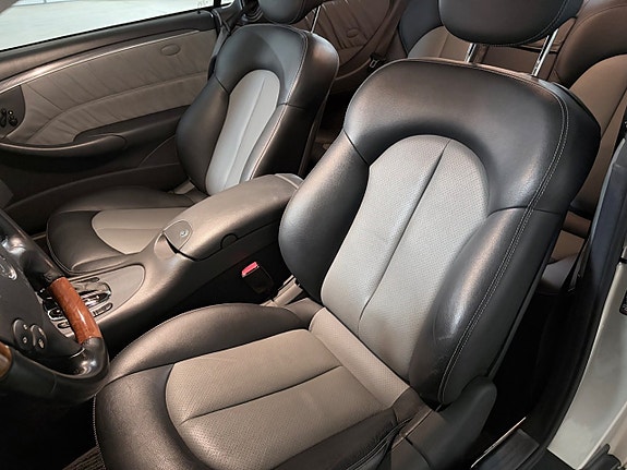 Mercedes-Benz CLK320 18 of 18