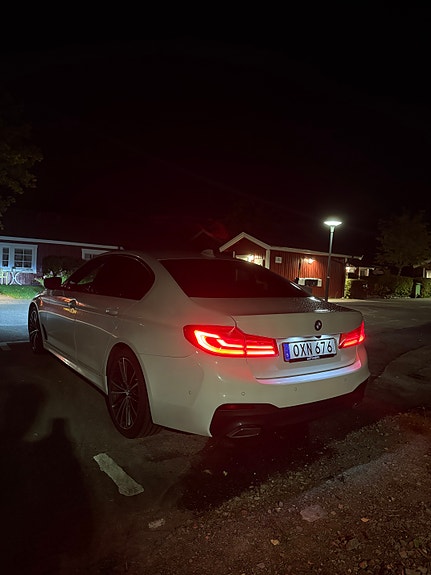 BMW 520d 2 of 7