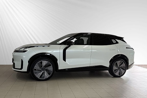 Lynk & Co 08 2 of 23