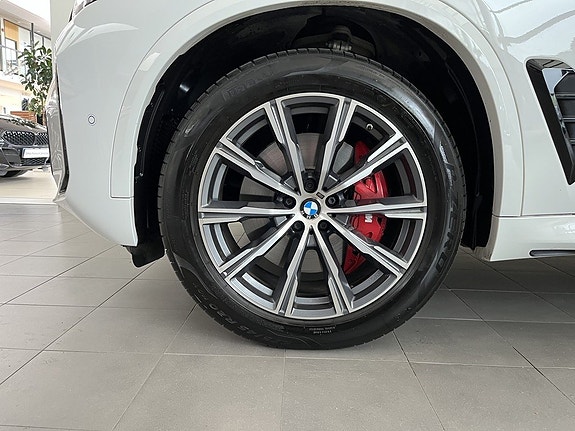 BMW X5 4 of 16