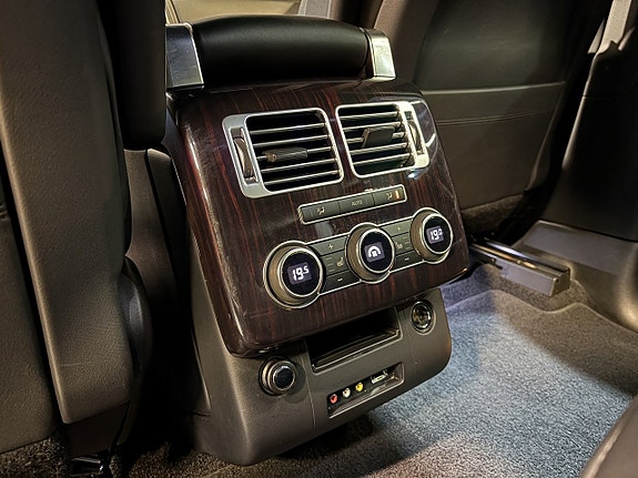 Land Rover Range Rover 24 of 27