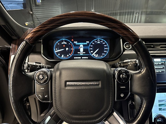 Land Rover Range Rover 18 of 27