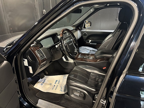 Land Rover Range Rover 7 of 27