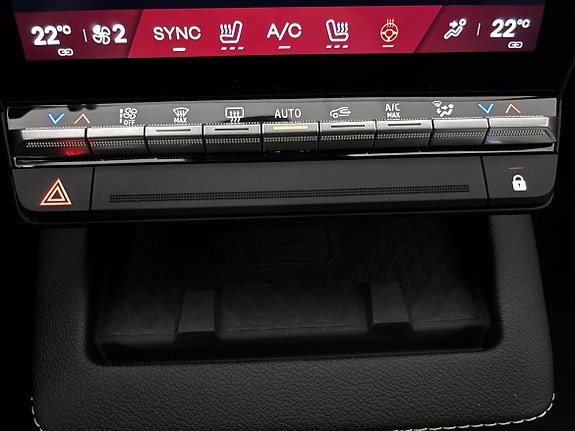 Renault Scenic E-Tech 16 of 19