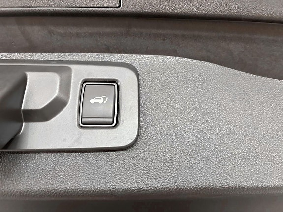 Renault Scenic E-Tech 17 of 19