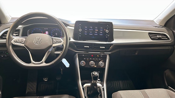 Volkswagen T-Roc 10 of 19