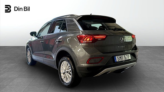 Volkswagen T-Roc 3 of 19