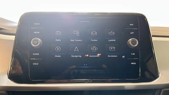 Volkswagen T-Roc 9 of 19