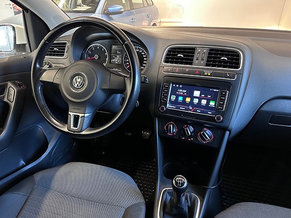 Volkswagen Polo 11 of 17