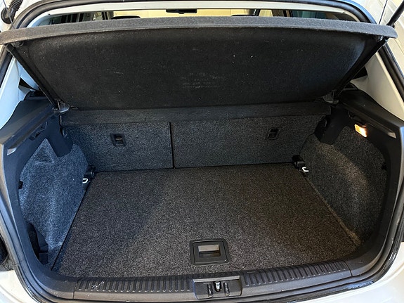 Volkswagen Polo 17 of 17