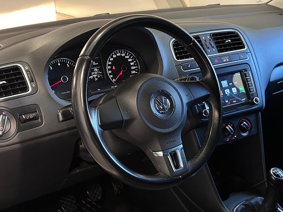 Volkswagen Polo 8 of 17