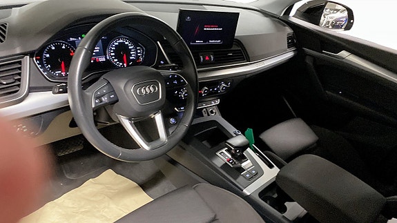 Audi Q5 7 of 12