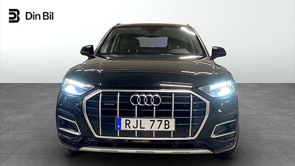 Audi Q5 4 of 12