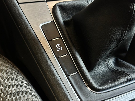 Volkswagen Golf VII 16 of 20