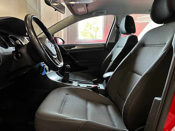 Volkswagen Golf VII 8 of 20