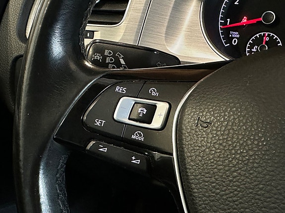 Volkswagen Golf VII 13 of 20