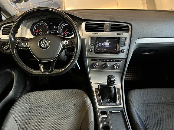 Volkswagen Golf VII 11 of 20