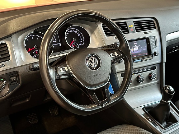Volkswagen Golf VII 6 of 20