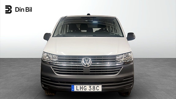Volkswagen Caravelle 4 of 12