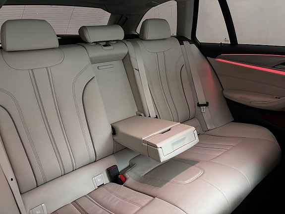 BMW 530e 25 of 26