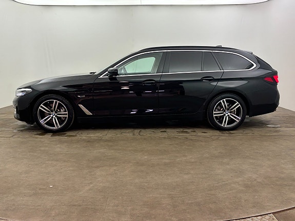 BMW 530e 3 of 26