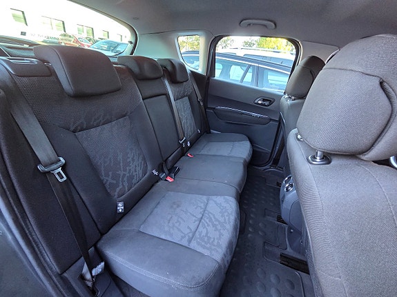 Peugeot 3008 12 of 15