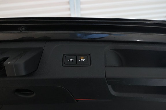 Volkswagen Passat 29 of 30